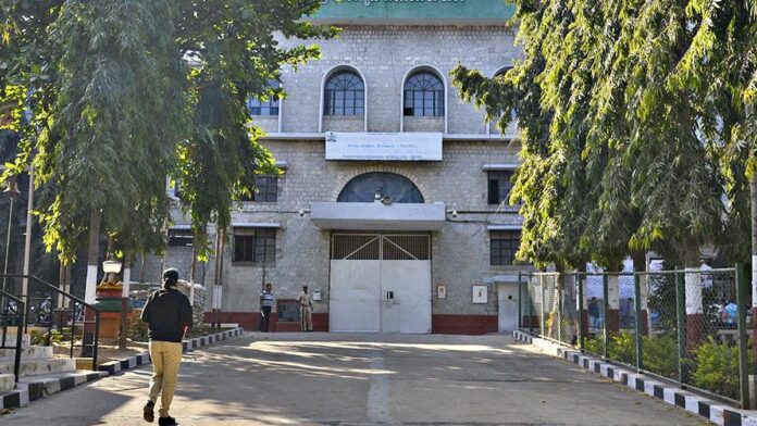 Bengaluru Central Jail - Inmates dance and feast; CM's response