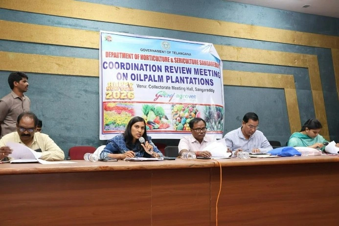 Measures to be taken to prevent urea shortage: Sangareddy Collector's orders.